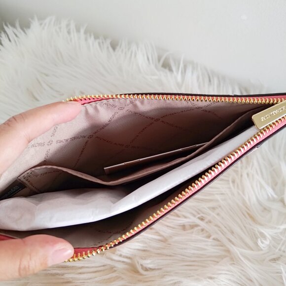 Michael Kors Jet Set Travel Large Patchwork Wristlet  35F4GTVW7Y MK - Picture 6 of 15